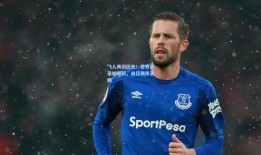 飞人再创历史！世界纪录被刷新，田径赛场沸腾