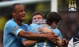 贝里瓦尔灵巧绕柱引热议，底线外隐身策动关键角球进攻